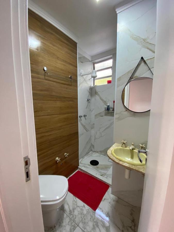 Apartamento Guaruja Pitangueiras 50 Metros Da Praia. Kültér fotó
